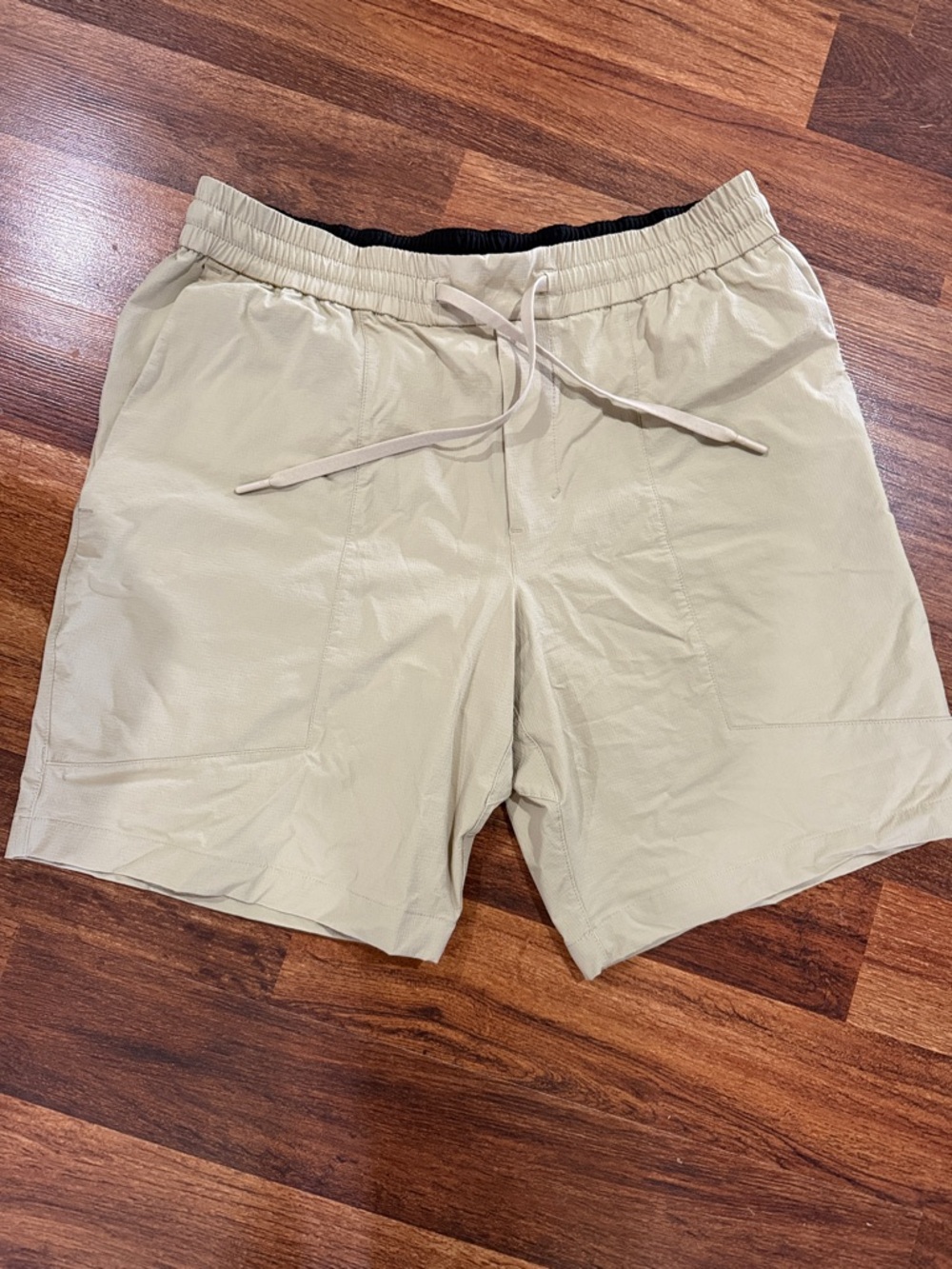 Men's Lululemon Lightweight Drawstring Shorts - Beige